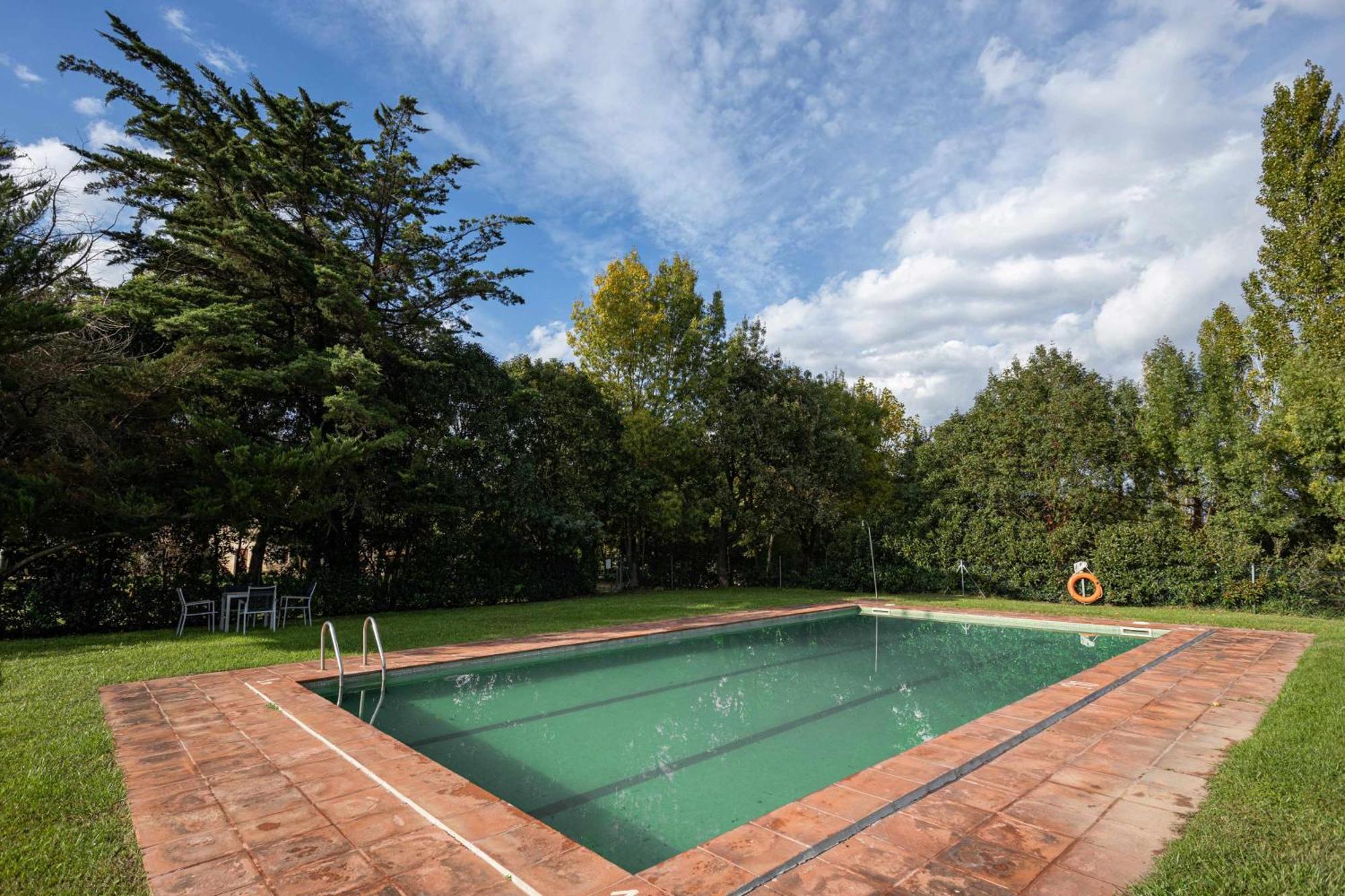 Complejo rural Capacidad para 22 personas Gerona Exterior foto